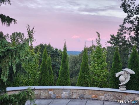 4 Sunrise Lane Bridgewater CT 06752