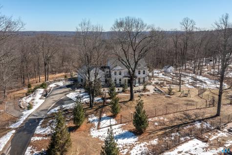 4 Sunrise Lane Bridgewater CT 06752