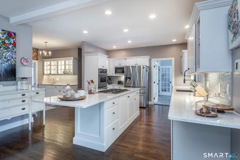 4 Sunrise Lane Bridgewater CT 06752