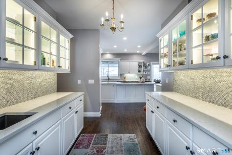 4 Sunrise Lane Bridgewater CT 06752