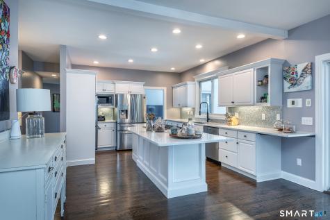 4 Sunrise Lane Bridgewater CT 06752