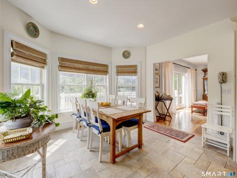 75 Warren Glen Burlington CT 06013