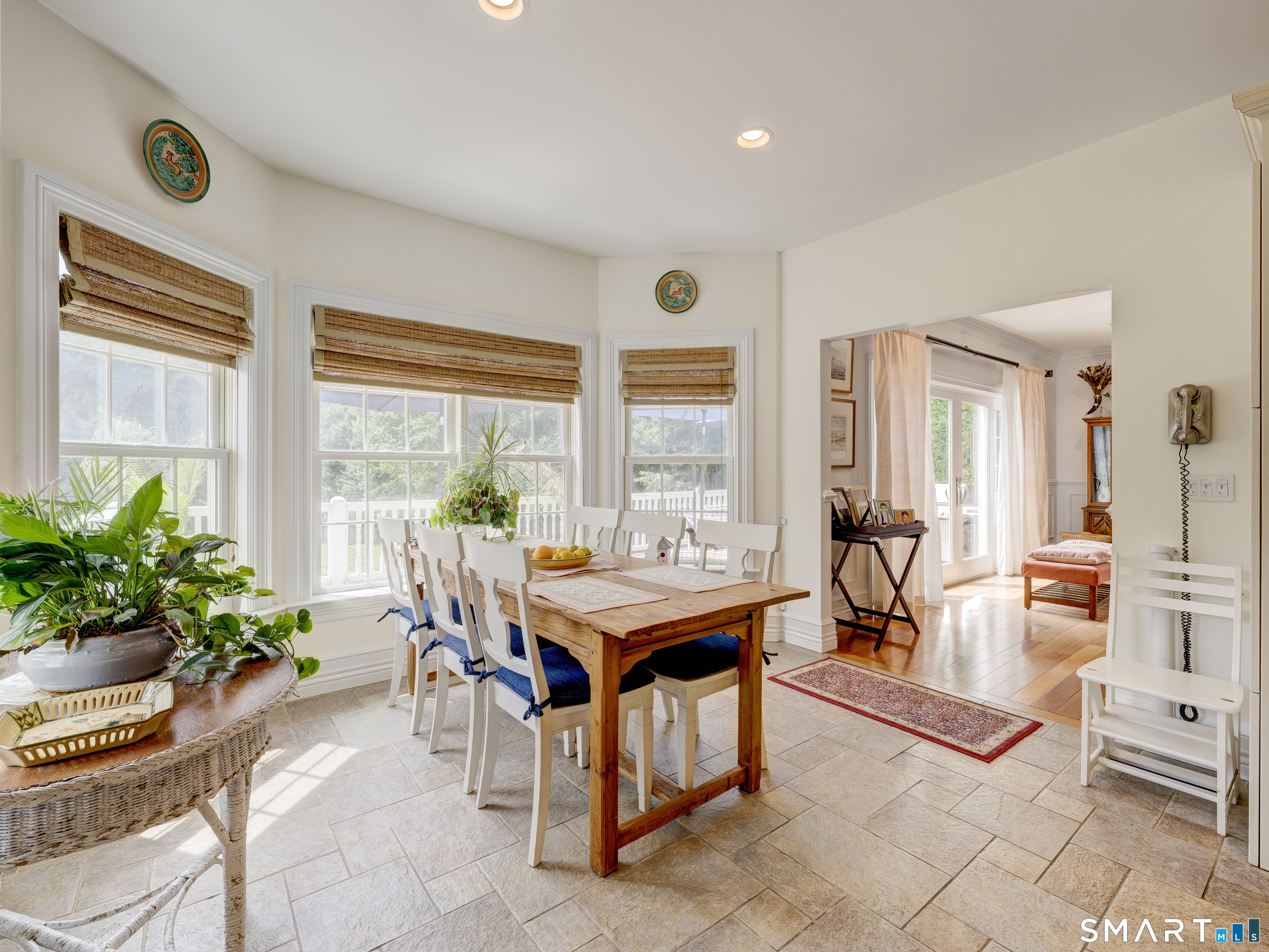 75 Warren Glen Burlington CT 06013