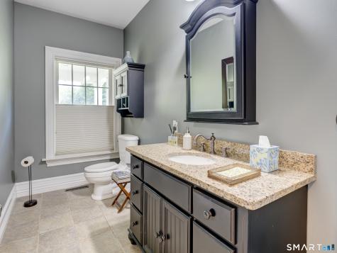 75 Warren Glen Burlington CT 06013