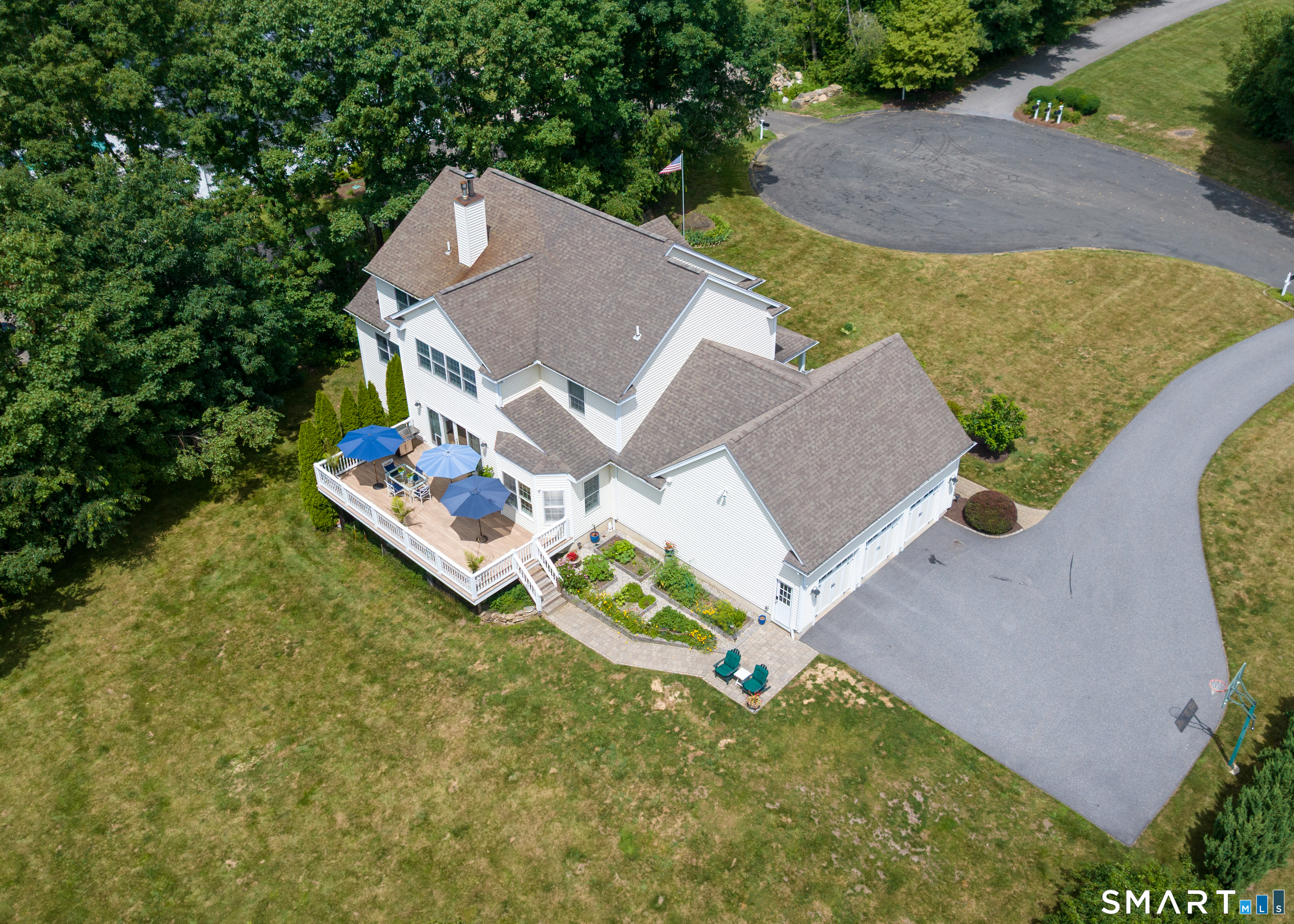 75 Warren Glen Burlington CT 06013