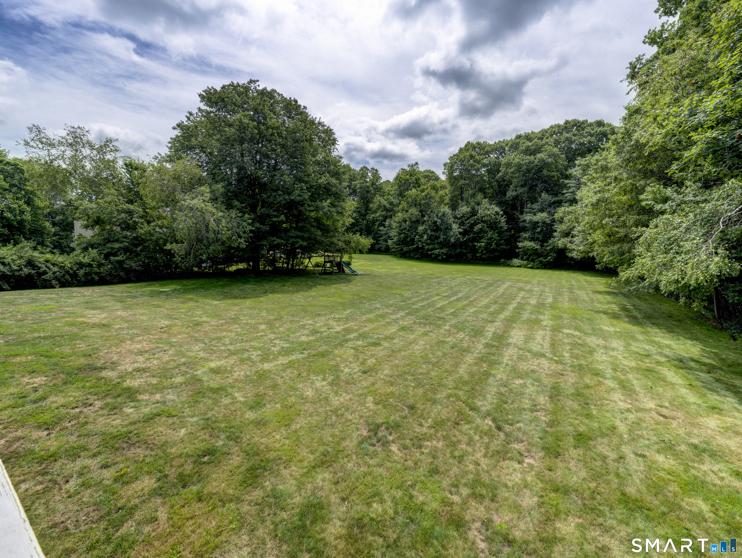 75 Warren Glen Burlington CT 06013
