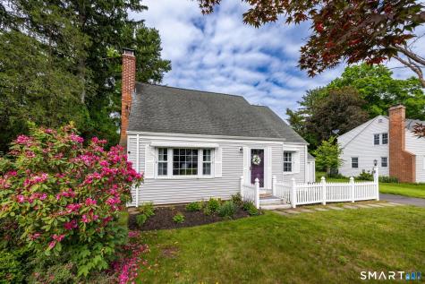 17 Alexander Drive East Hartford CT 06118