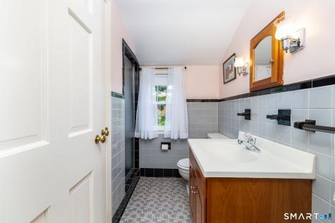 17 Alexander Drive East Hartford CT 06118