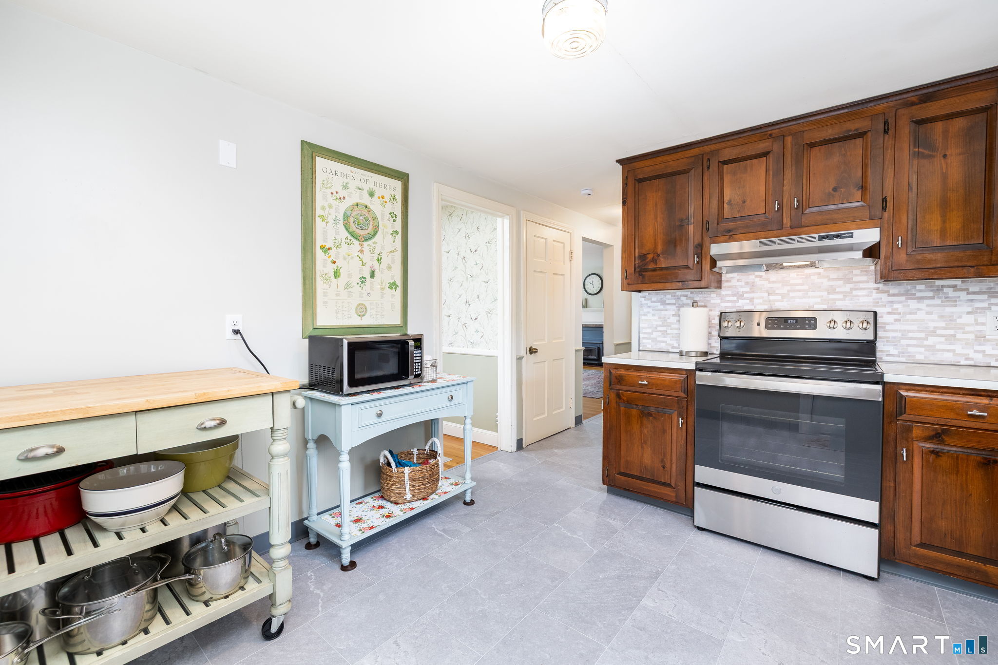 17 Alexander Drive East Hartford CT 06118