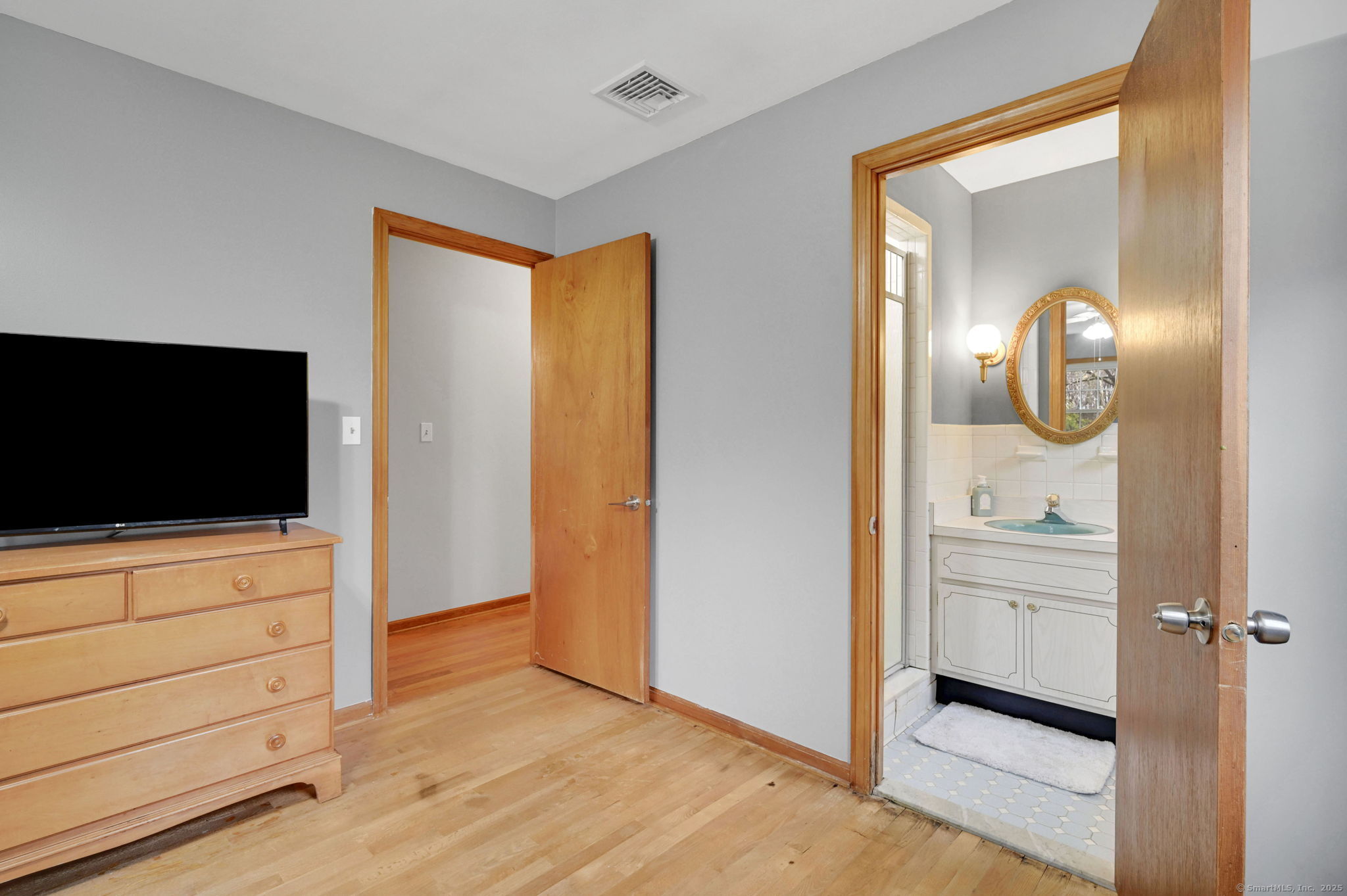 10 Oxcart Drive Windsor CT 06095