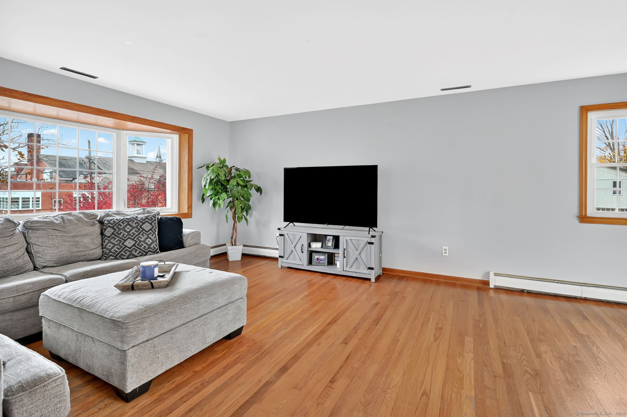 10 Oxcart Drive Windsor CT 06095