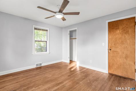 339 Goldenrod Avenue Bridgeport CT 06606