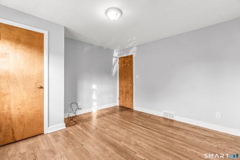 339 Goldenrod Avenue Bridgeport CT 06606