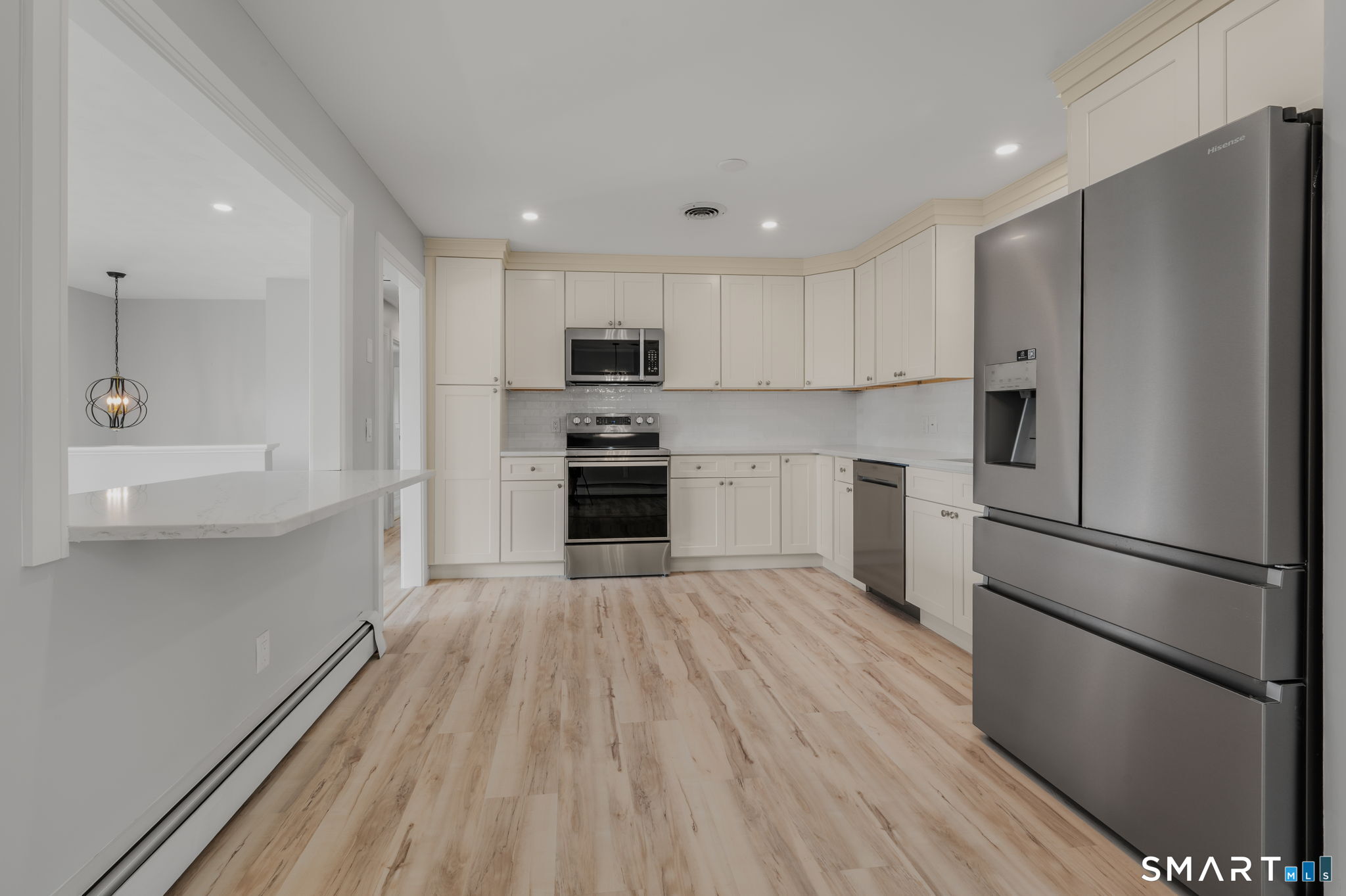 17 Elrin Place New London CT 06320