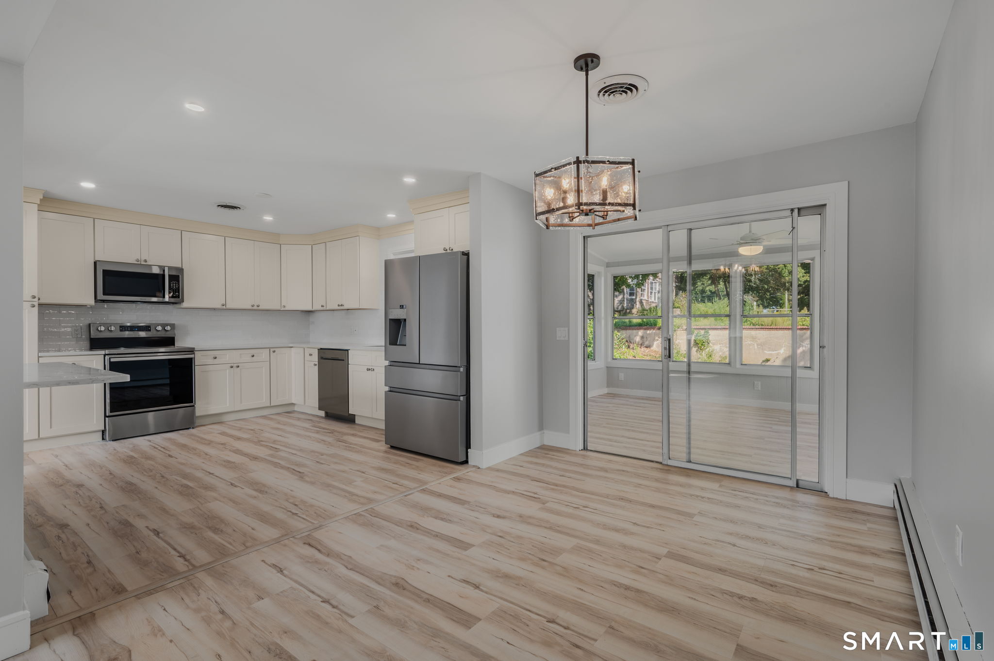 17 Elrin Place New London CT 06320
