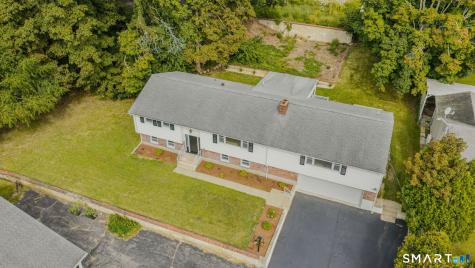 17 Elrin Place New London CT 06320