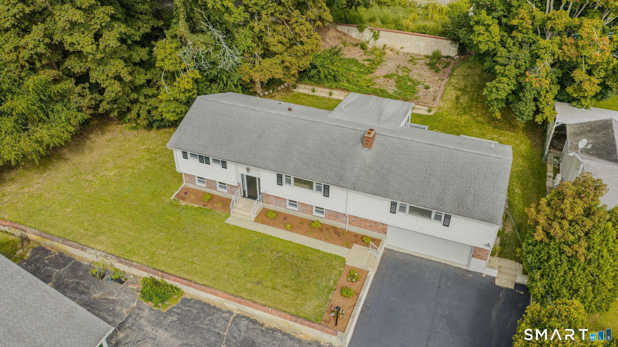17 Elrin Place New London CT 06320