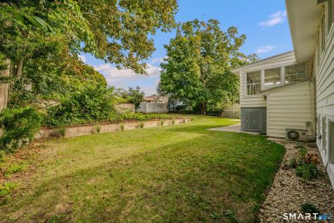 17 Elrin Place New London CT 06320