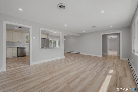 17 Elrin Place New London CT 06320