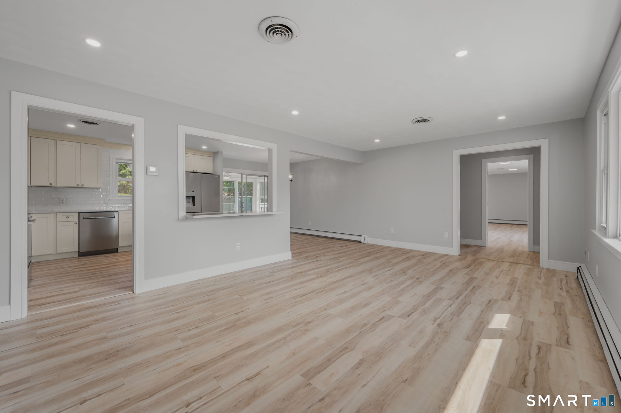 17 Elrin Place New London CT 06320