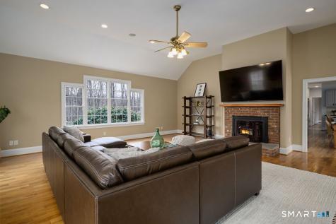 2 Eden Hill Road Newtown CT 06470