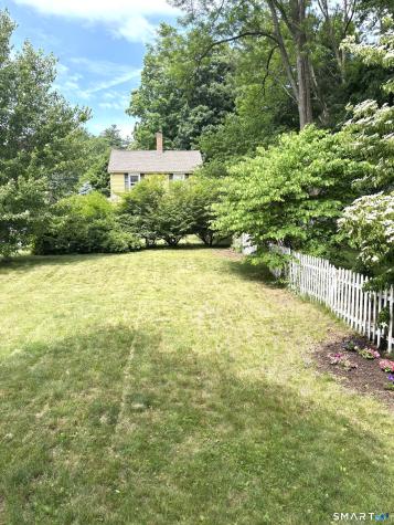 4 Hazelmeadow Place Simsbury CT 06070
