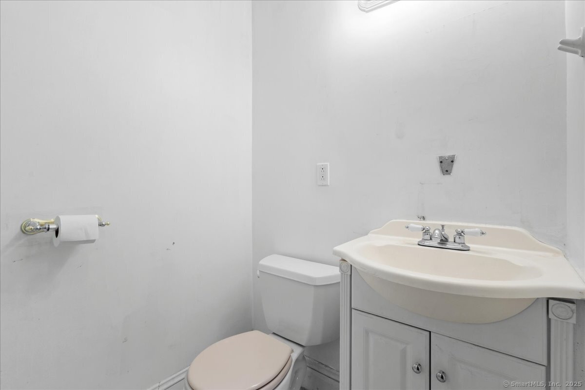 143 Bridge Street East Windsor CT 06088