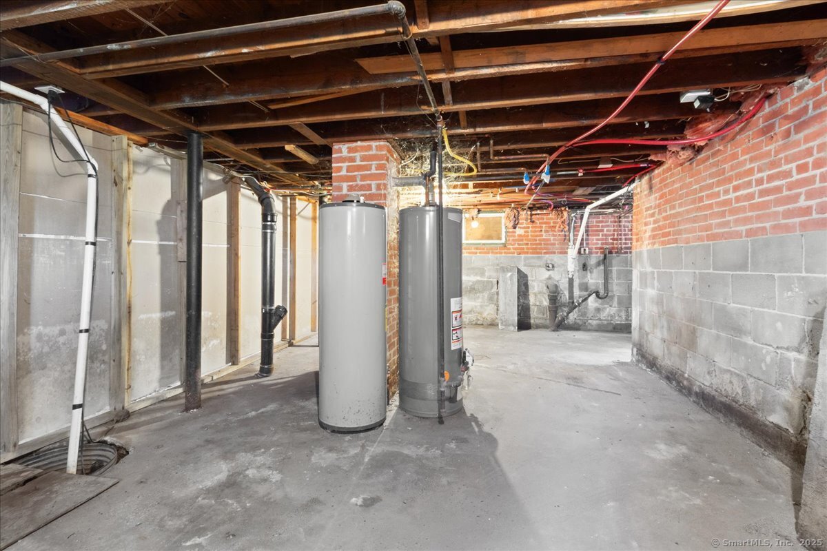 143 Bridge Street East Windsor CT 06088