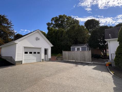 17 High Street Groton CT 06340