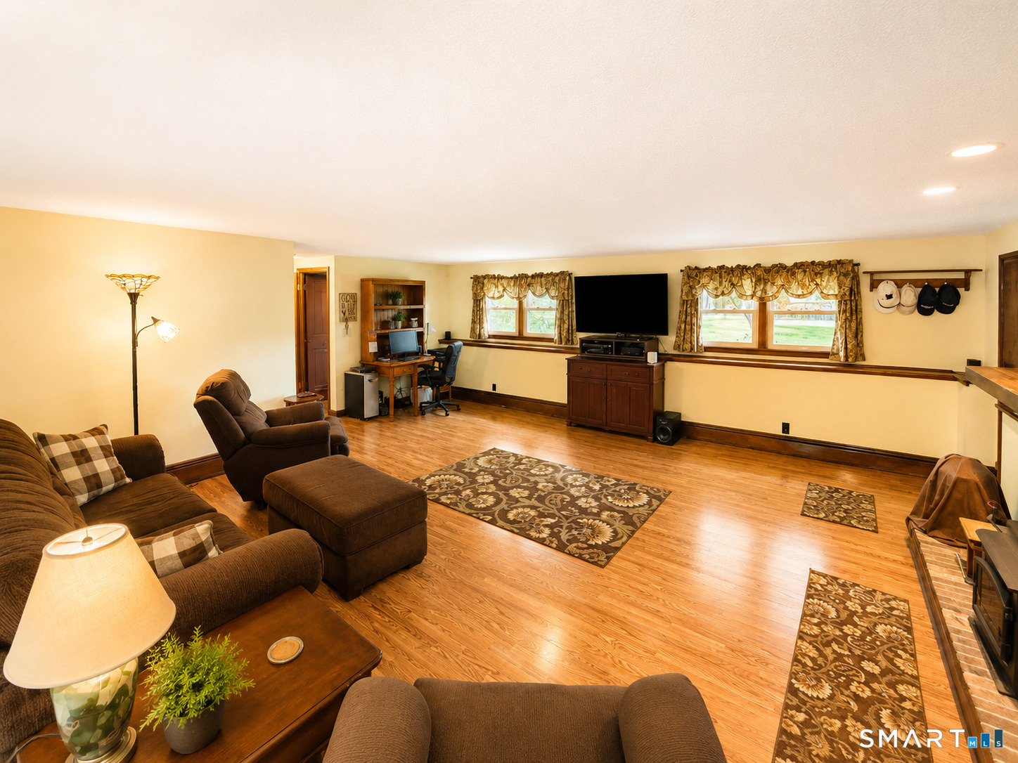 9 Garry Drive East Haven CT 06513