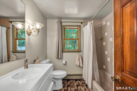 59 Indian Hill Road Canton CT 06019