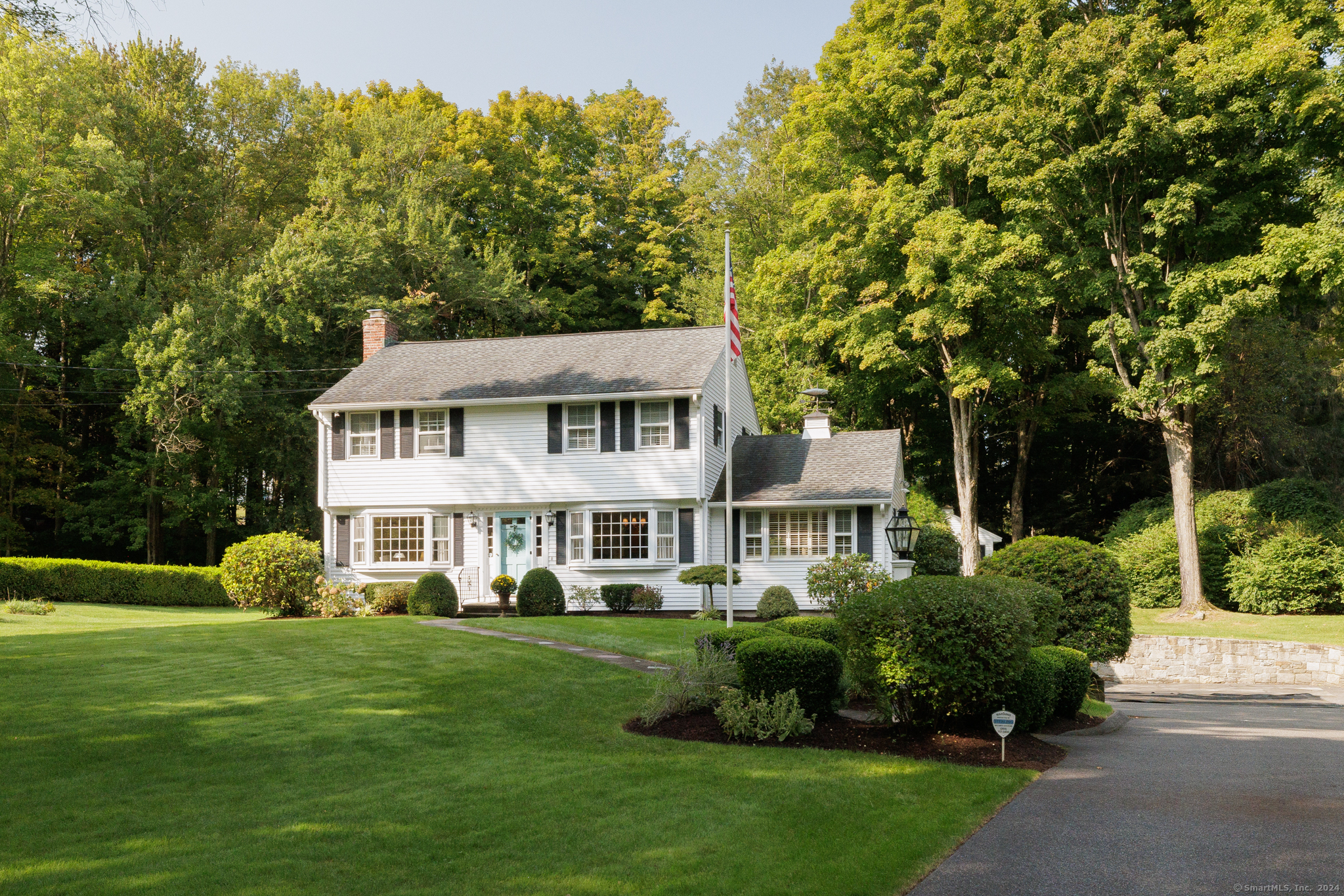 25 Carriage Drive Middlebury CT 06762