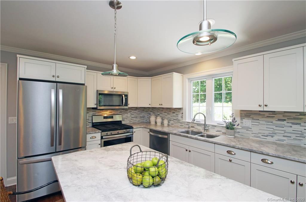 7 Canaan Drive Bethel CT 06801