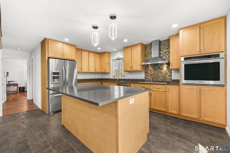 31 Hillandale Road Danbury CT 06811