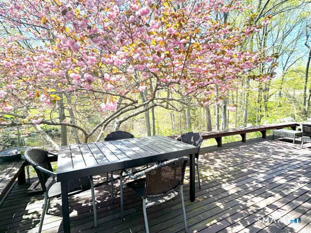 83 Jacobs Lane Guilford CT 06437