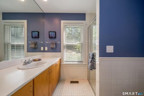 83 Jacobs Lane Guilford CT 06437