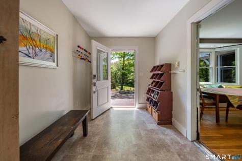 83 Jacobs Lane Guilford CT 06437