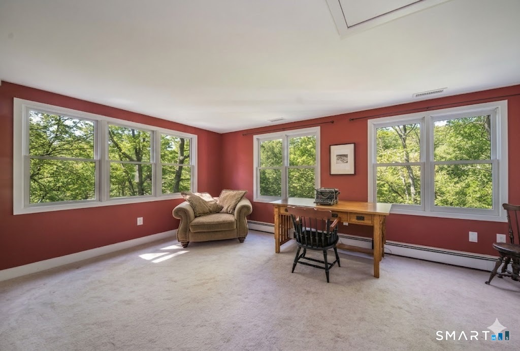 83 Jacobs Lane Guilford CT 06437
