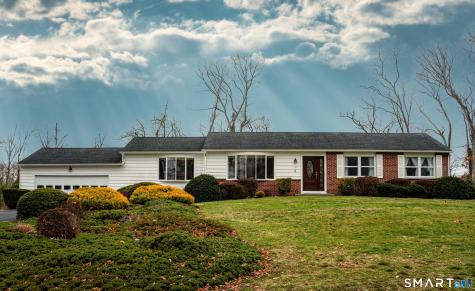 17 Arrowhead Lane Branford CT 06405