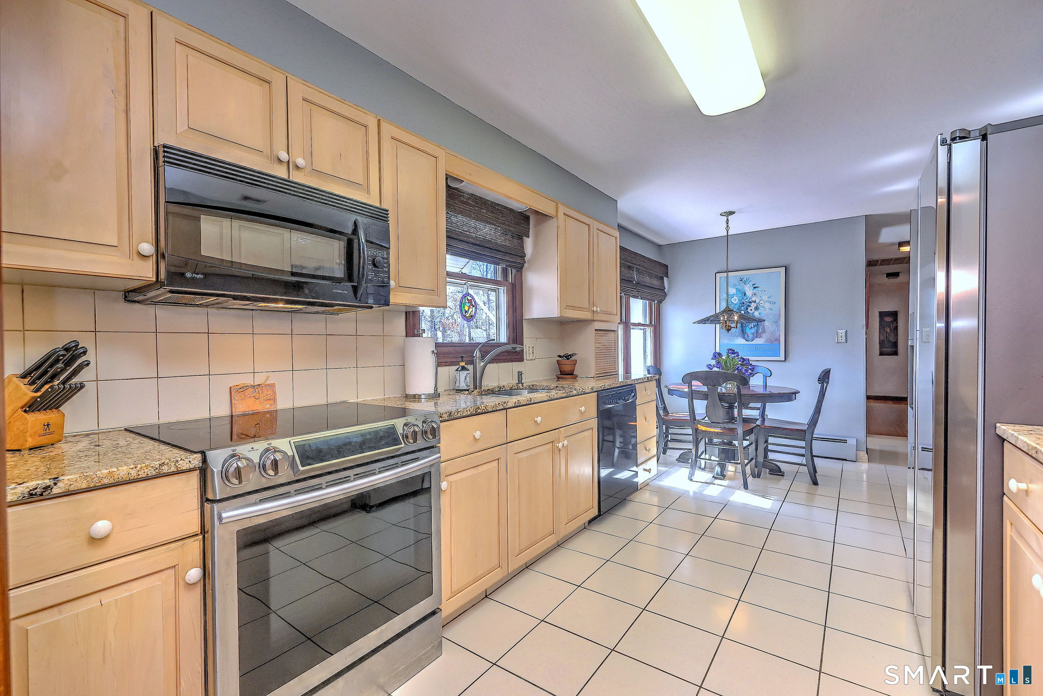 17 Arrowhead Lane Branford CT 06405