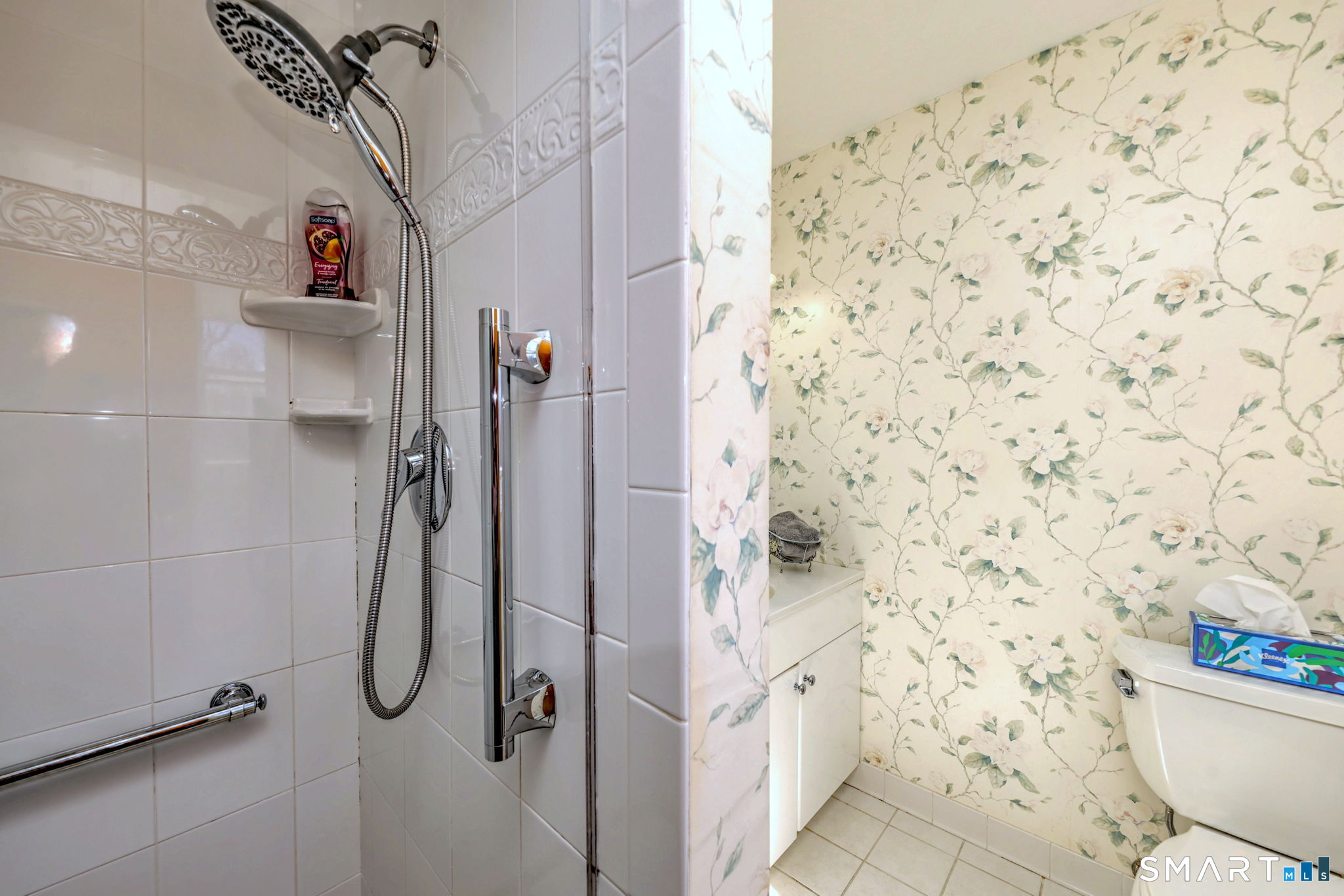 17 Arrowhead Lane Branford CT 06405