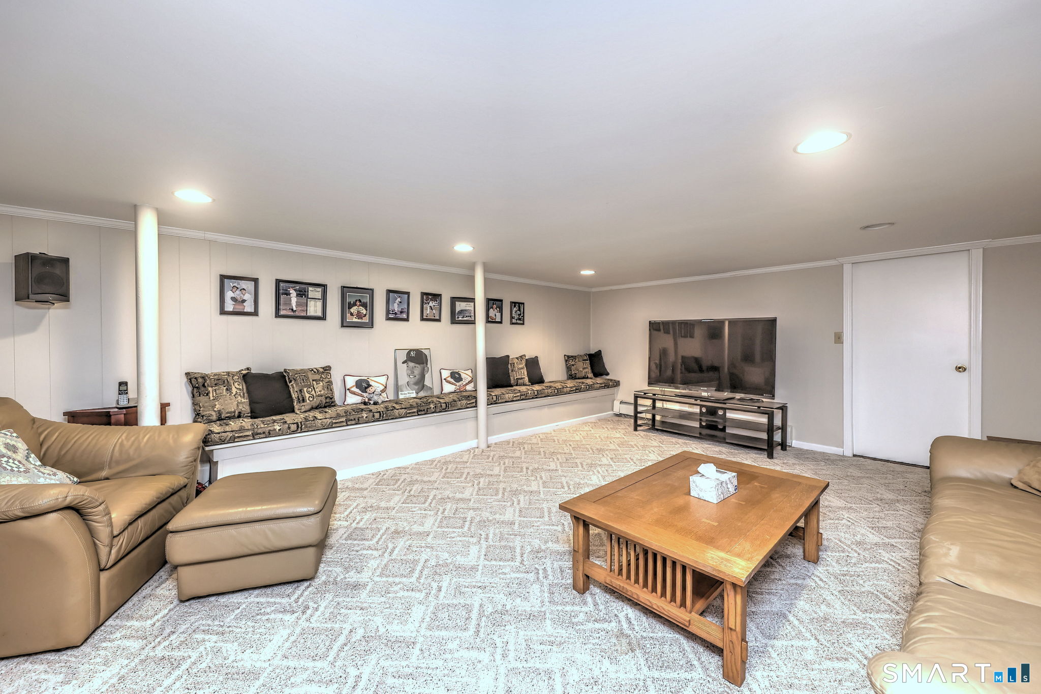 17 Arrowhead Lane Branford CT 06405