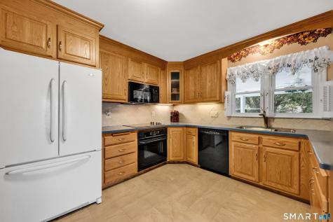 25 Baldwin Drive Bristol CT 06010