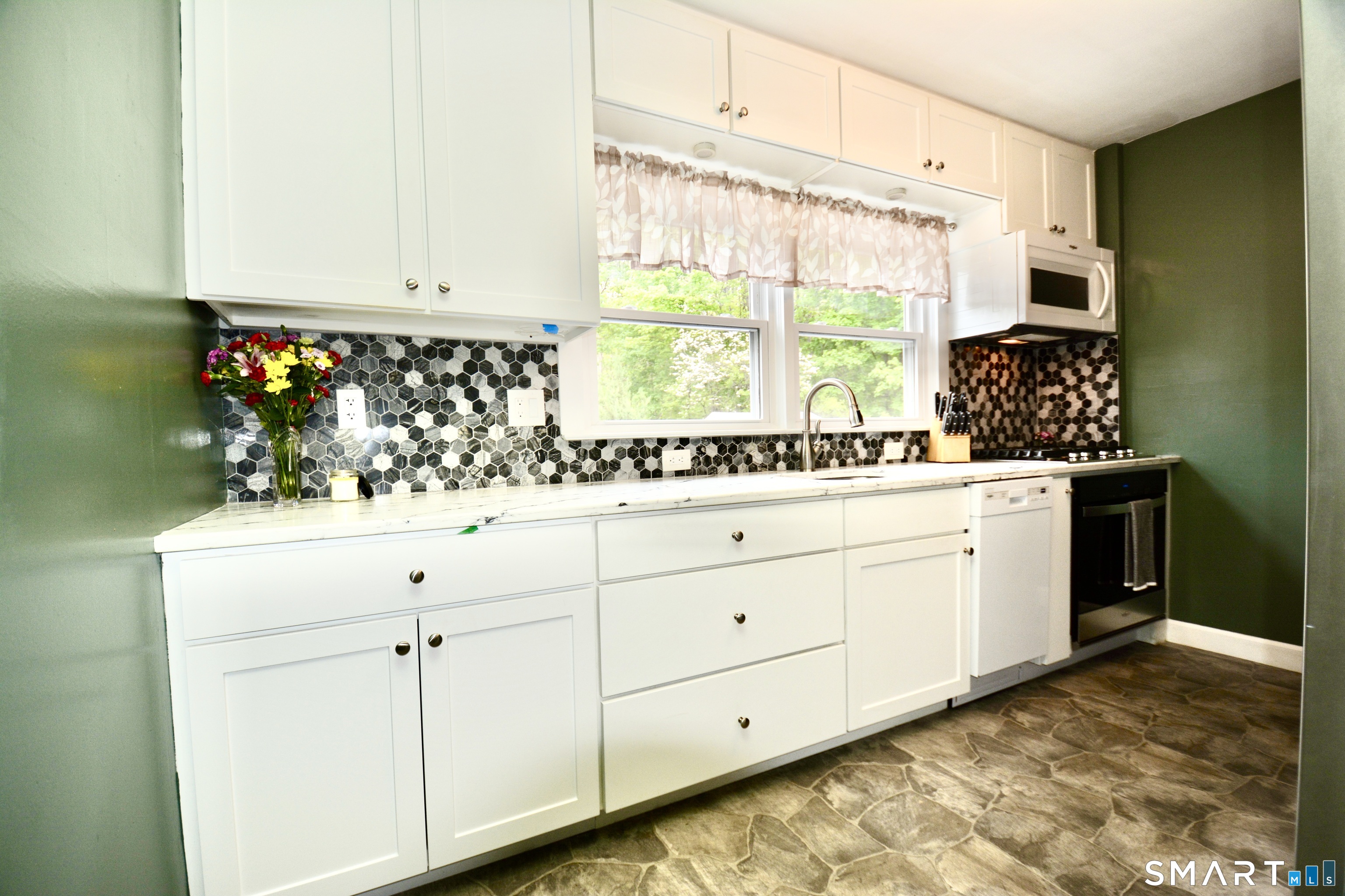 123 Asylum Street Norwich CT 06360
