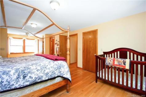 19 Stacy Lane Tolland CT 06084