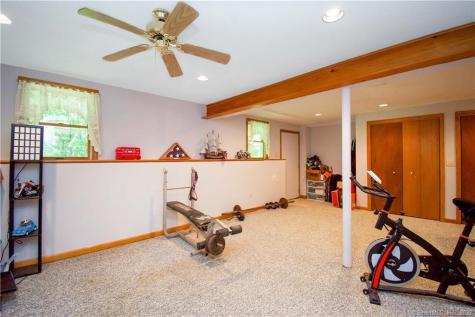 19 Stacy Lane Tolland CT 06084