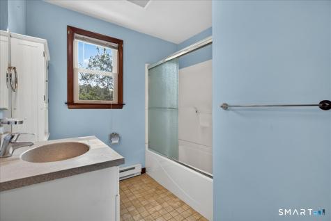 152 Ida Avenue Derby CT 06418