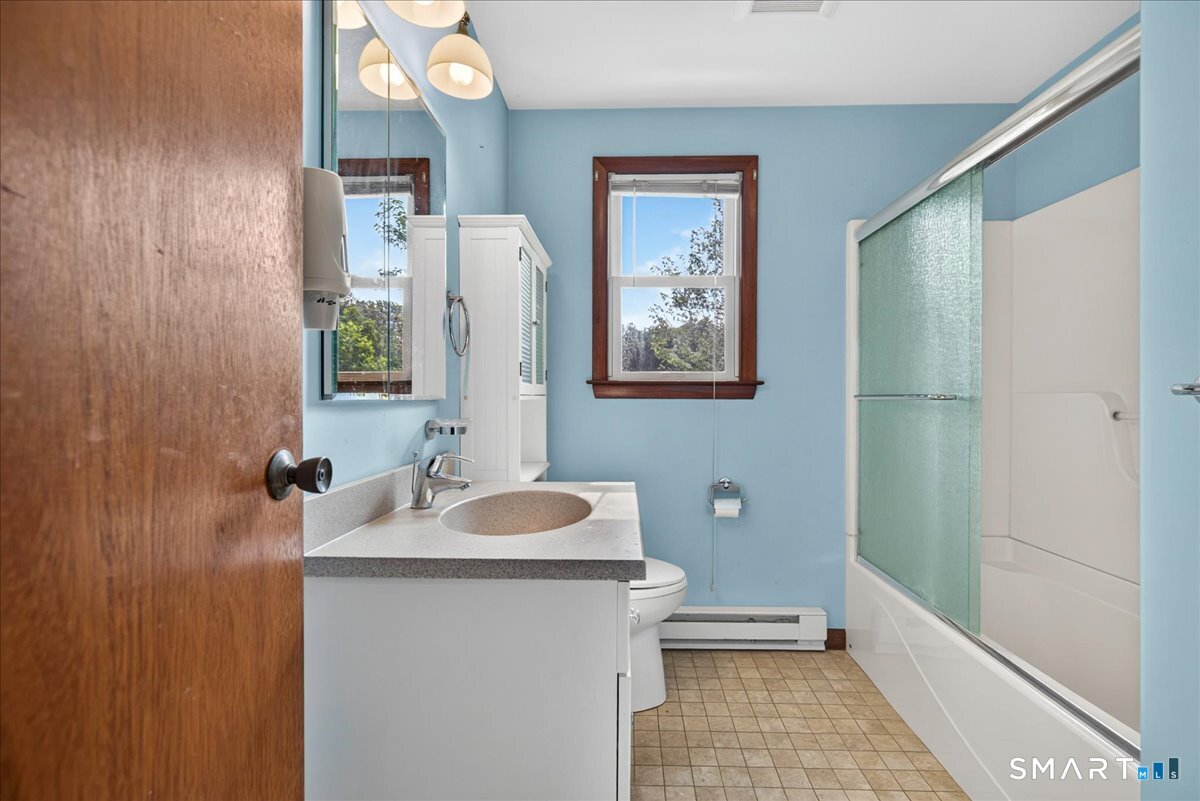 152 Ida Avenue Derby CT 06418