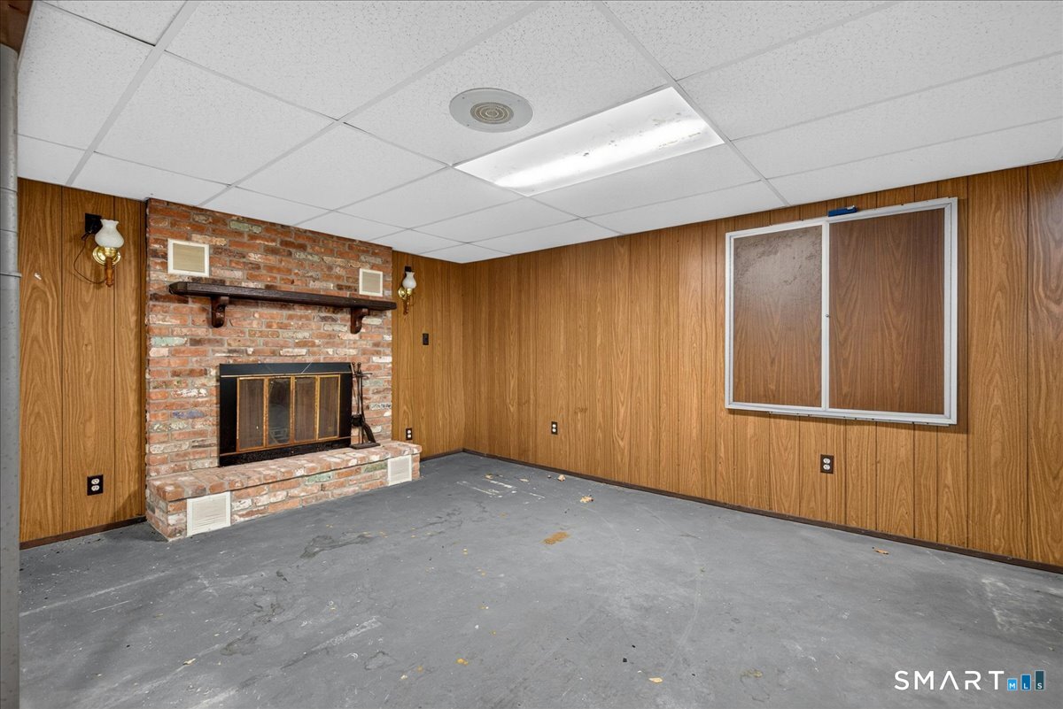 152 Ida Avenue Derby CT 06418