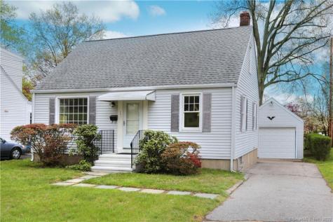 301 Knapps Highway Fairfield CT 06825